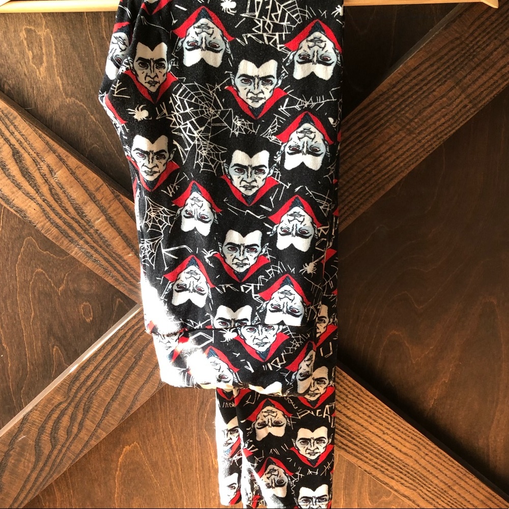 Lularoe OS Vampire Halloween Leggings